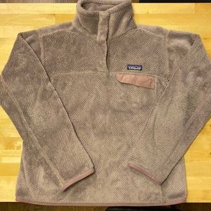 Patagonia synchilla mauve quarter button, pull over sweater.